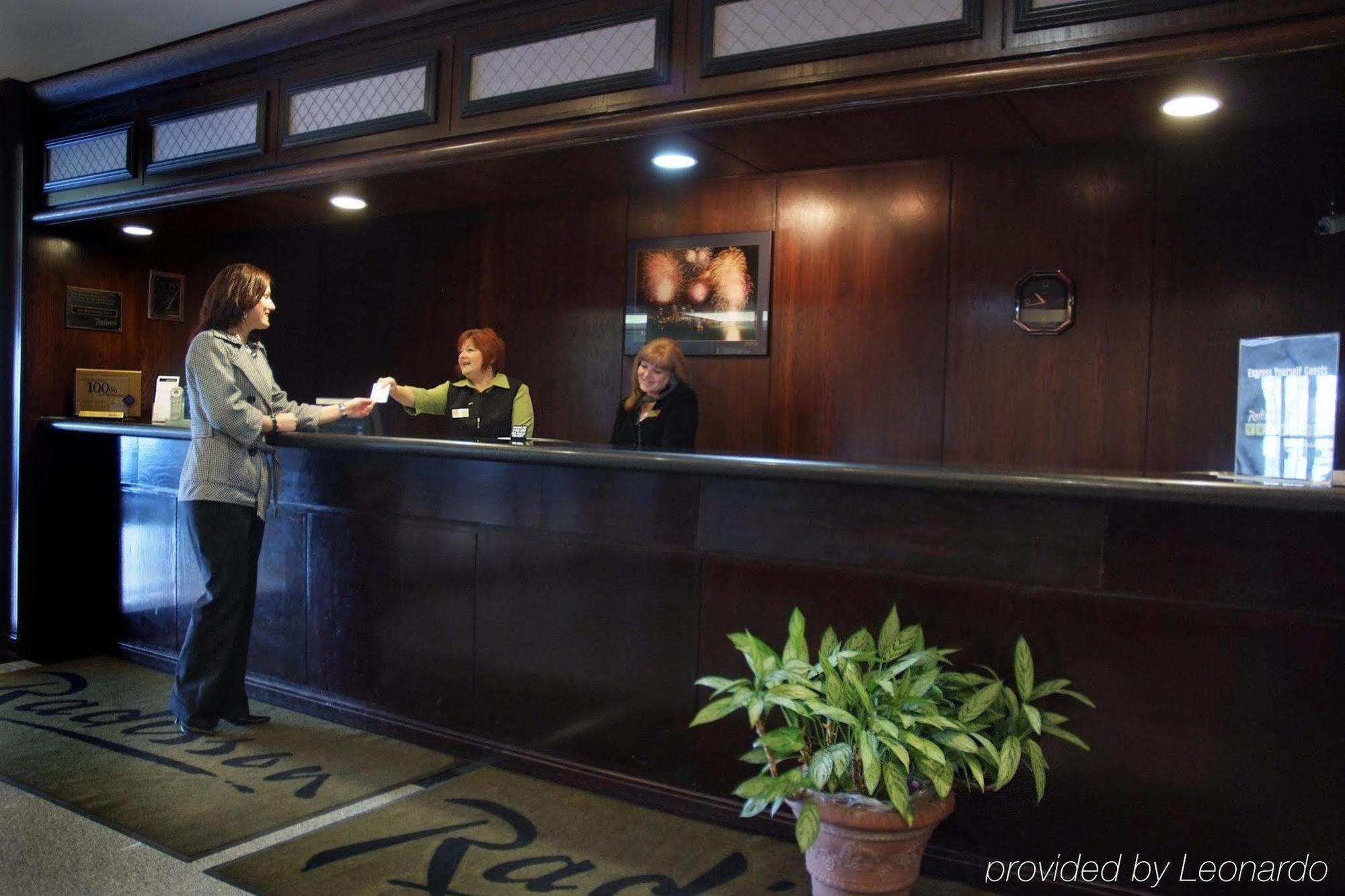 Doubletree By Hilton Windsor, On Hotel Nội địa bức ảnh